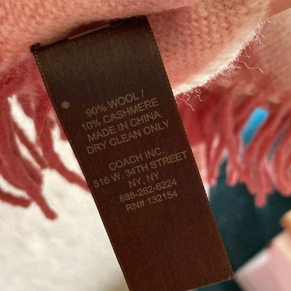 Coach Pink Scarf - Never Worn - Picture 5 of 5